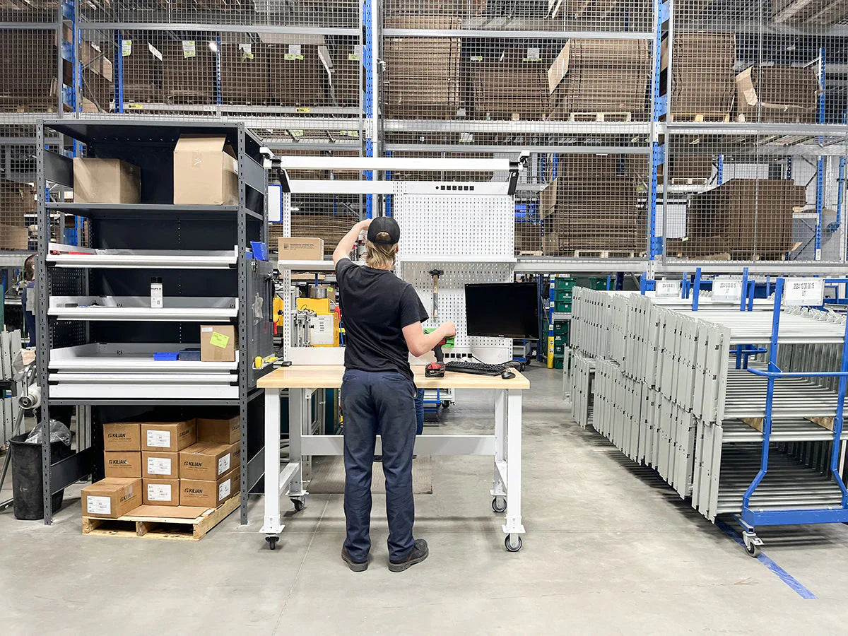 Workbenches and workstations